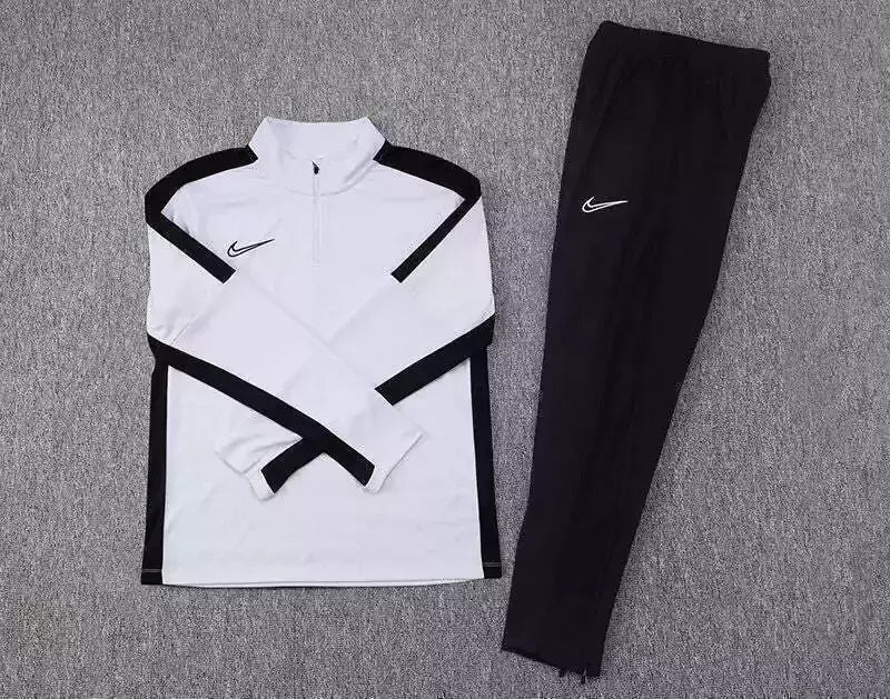 Conjunto Nike Dri-Fit Jaqueta + Calça "White"