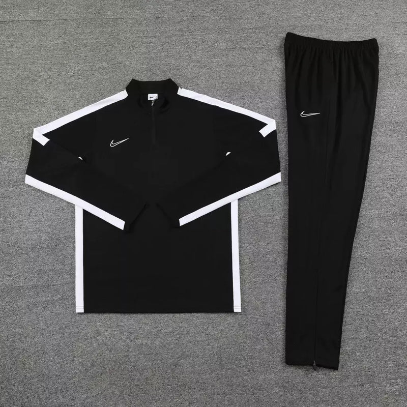 Conjunto Nike Dri-Fit Jaqueta + Calça - "All Black"