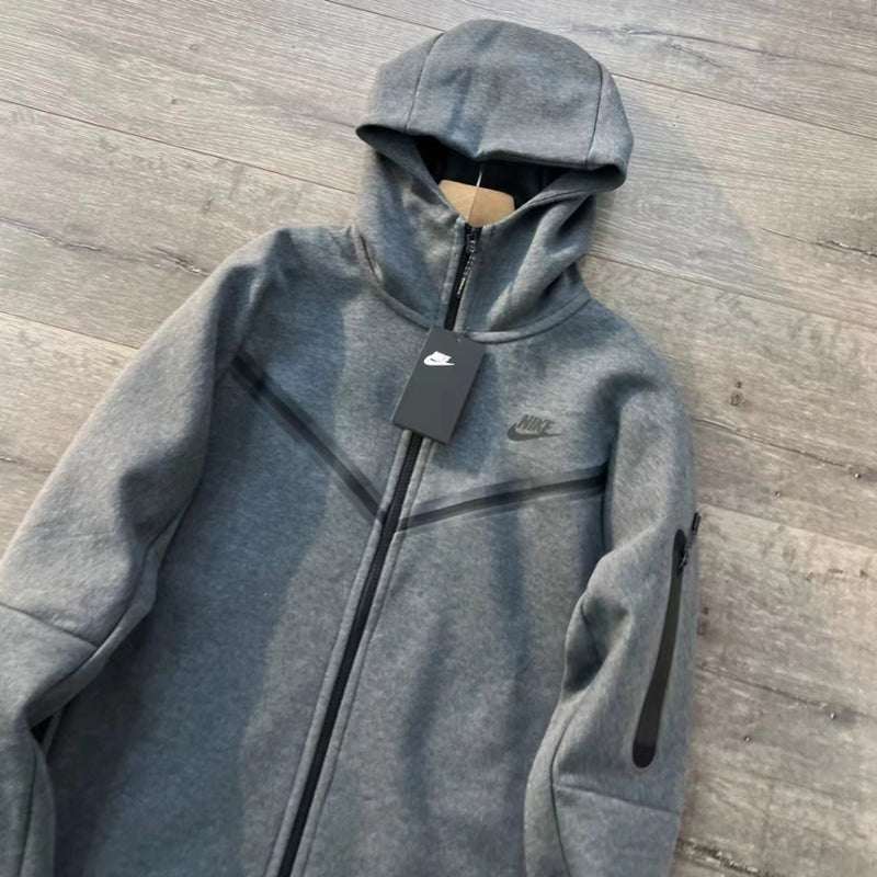 Tech Fleece Nike "Wolf Grey" (Parte De Cima)